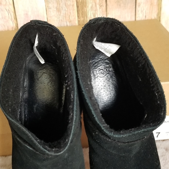 UGG Kasen Suede Bootie - Picture 6 of 9